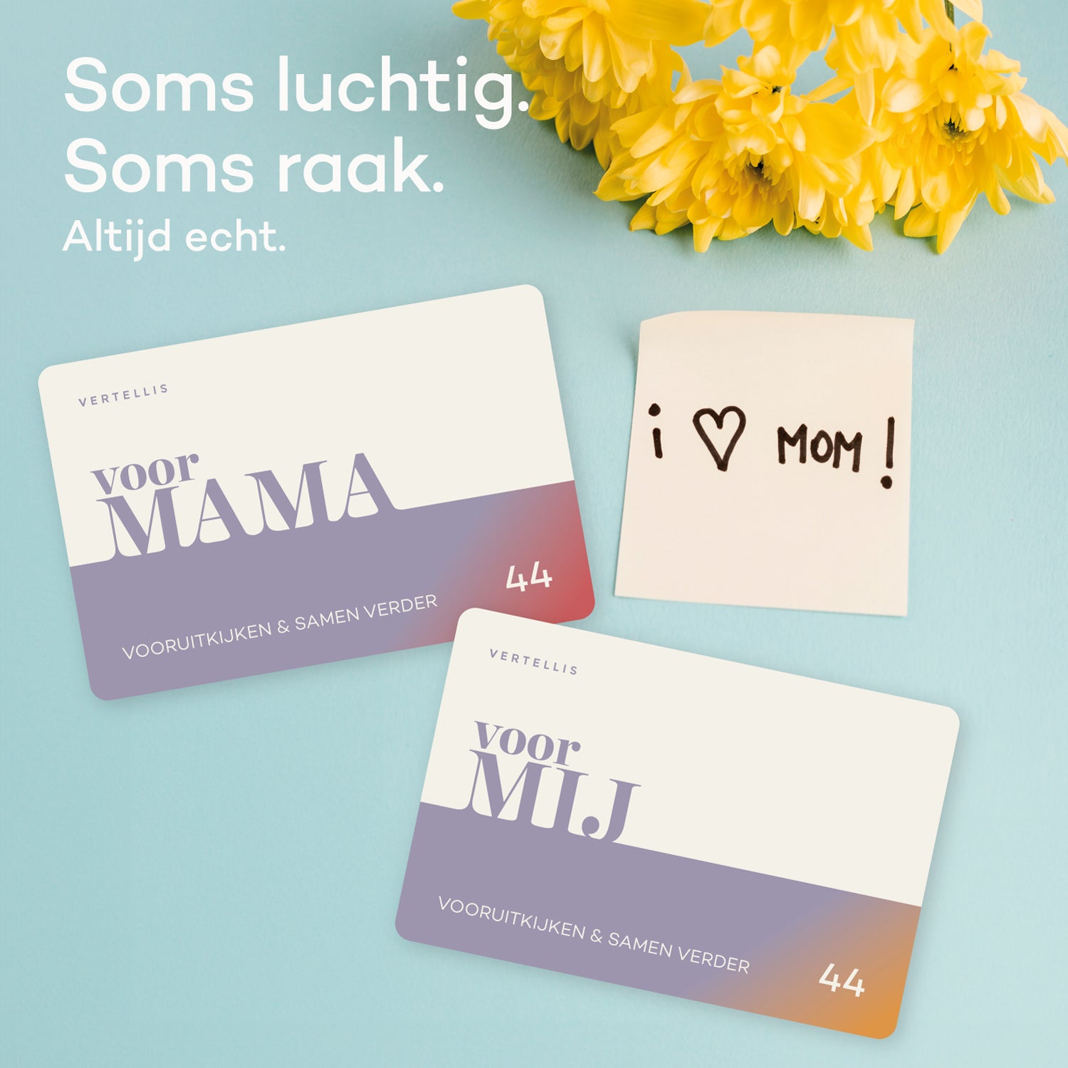 Moeder en volwassen dochter verbinden tijdens gesprek met Voor mama en mij kaarten