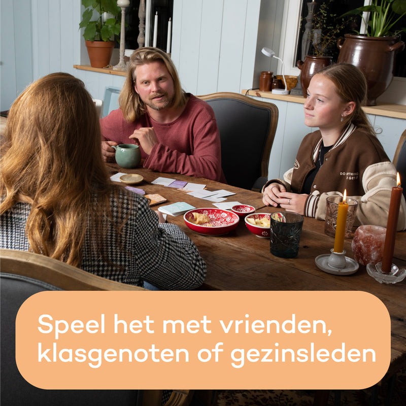 Kaartspel voor gezin met kinderen Kaartspel voor gezin met kinderen